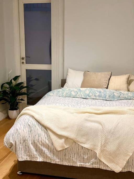 2Bdr Modern Apartment In Hammersmith West London Bagian luar foto